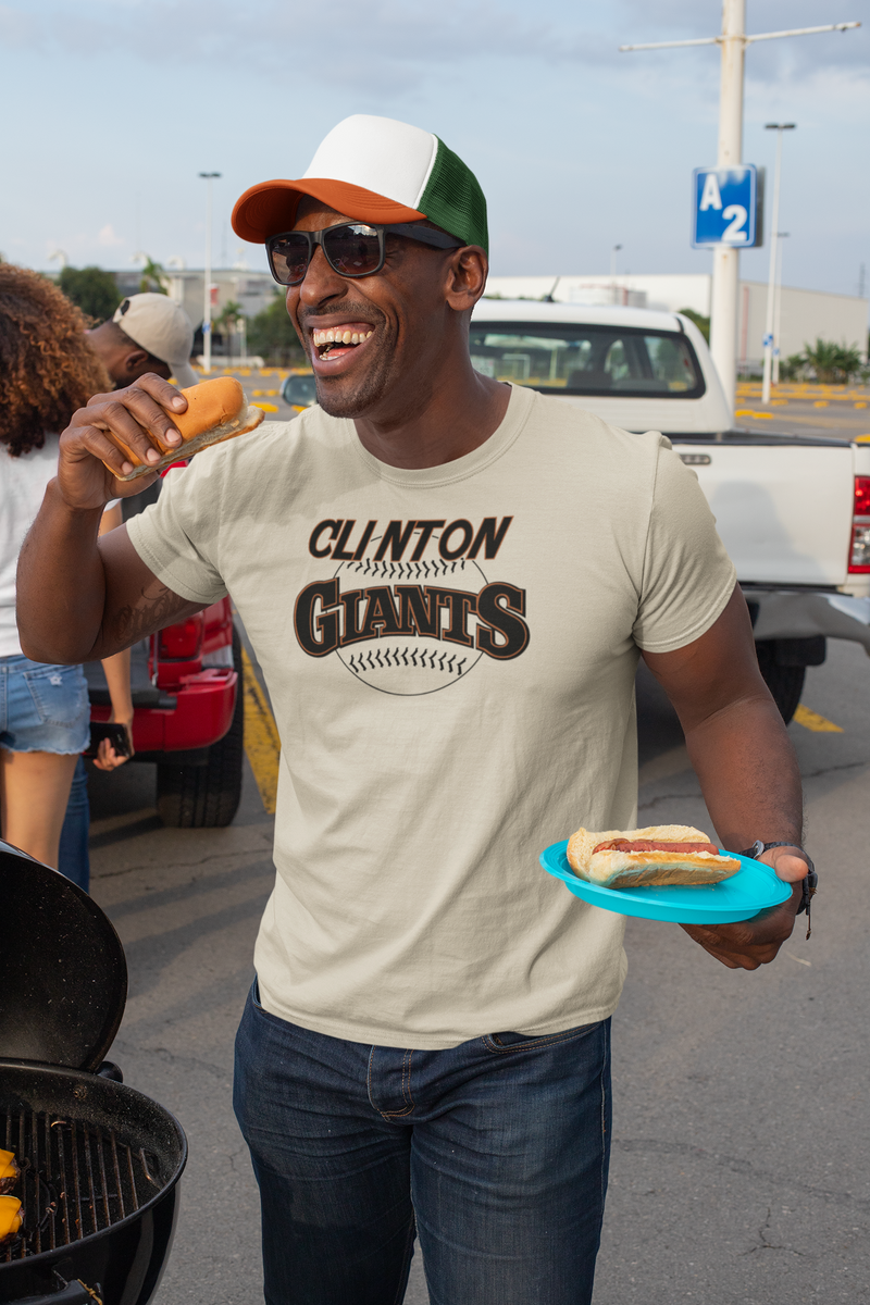 Load image into Gallery viewer, Clinton Giants Midwest League Baseball '80-93 New Jersey T-shirt