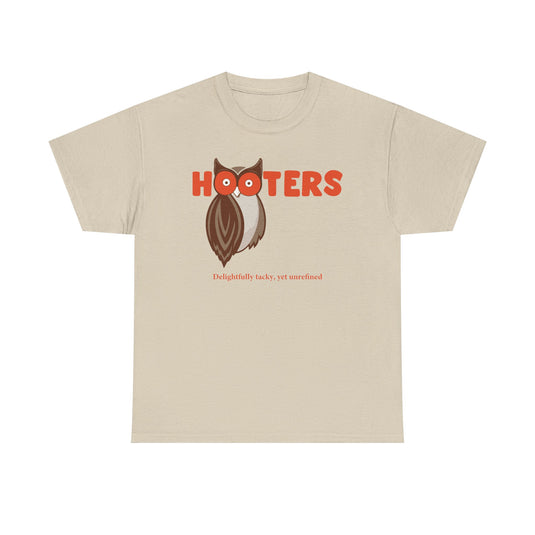 Hooters T-Shirt Bankrupt Restaurant Chain Vintage Logo Tee
