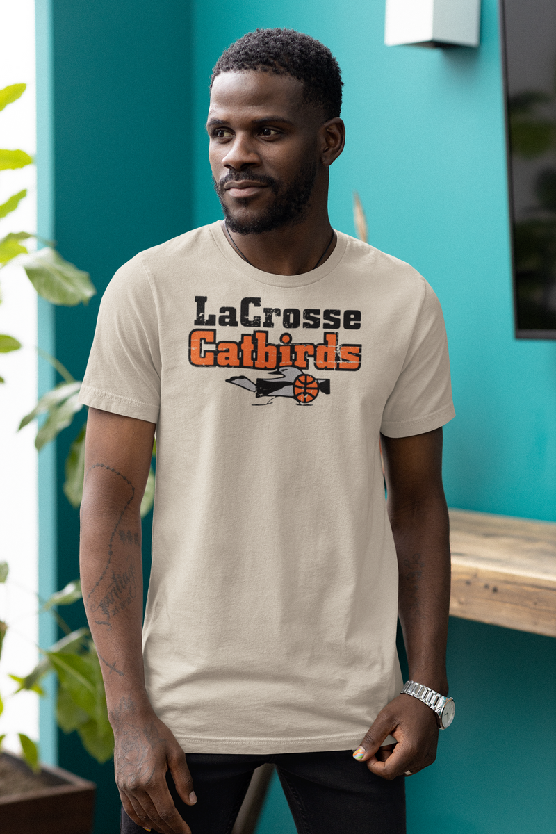 Load image into Gallery viewer, La Crosse Catbirds Wisconsin Basketball Team T-shirt
